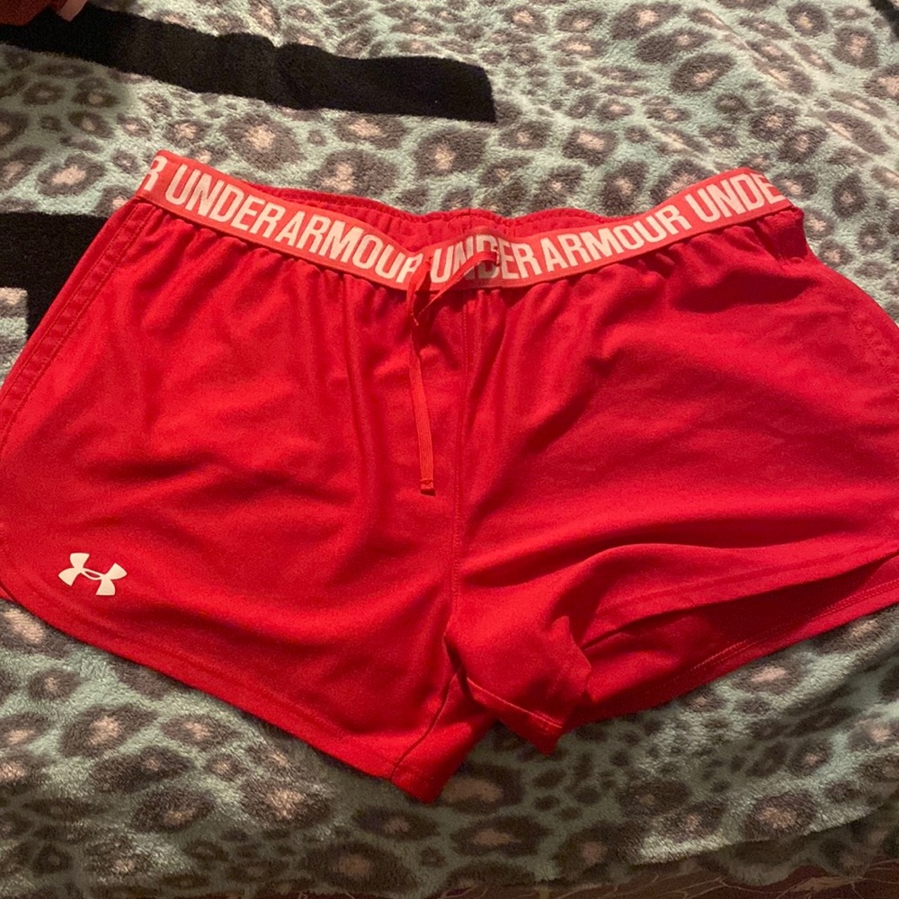 UA SHORTS